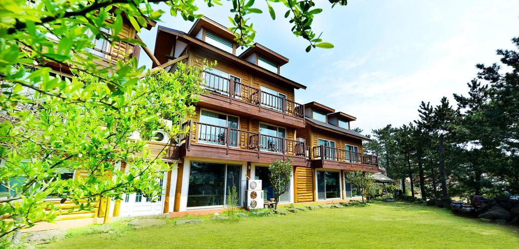 Attene Pension Jeju by Rom bilde